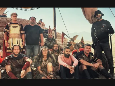 Sərxan Tağıyev və Sain Fərhad "Atropatena" fimlinin aktyor heyəti ilə çəkiliş meydançasında